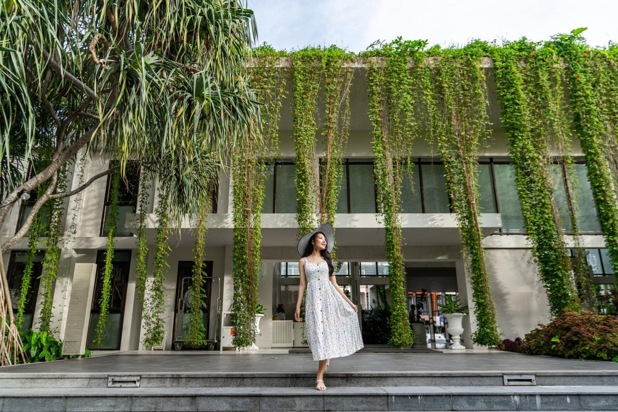 Proud Phuket Hotel, Naiyang Beach מראה חיצוני תמונה